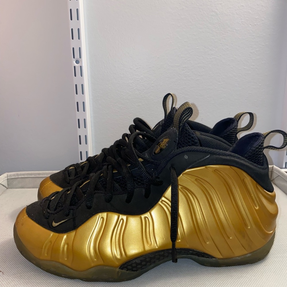 Nike Foamposite Metallic Gold Size 10.5
